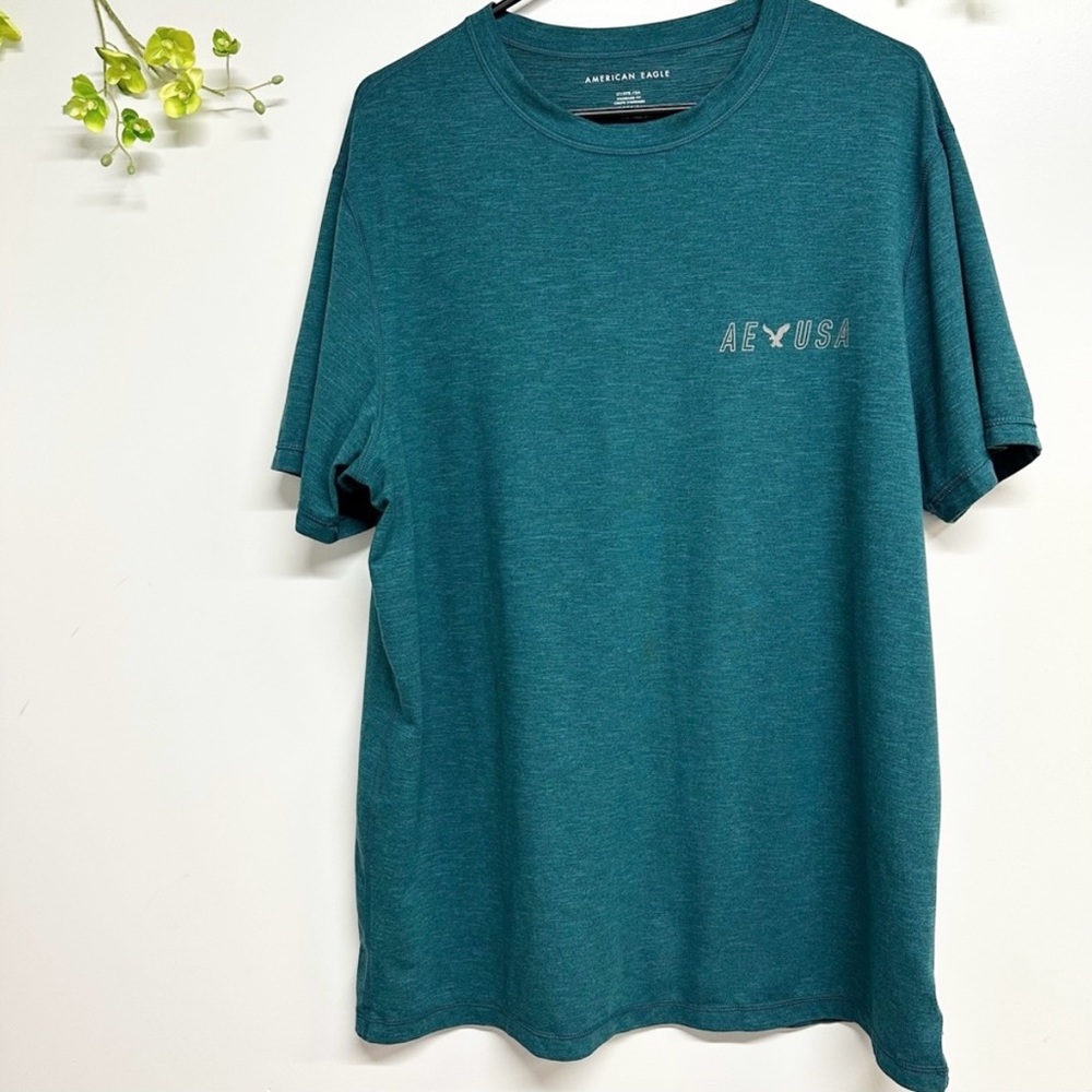 American Eagle Outfitters Teal Short Sleeve Tee